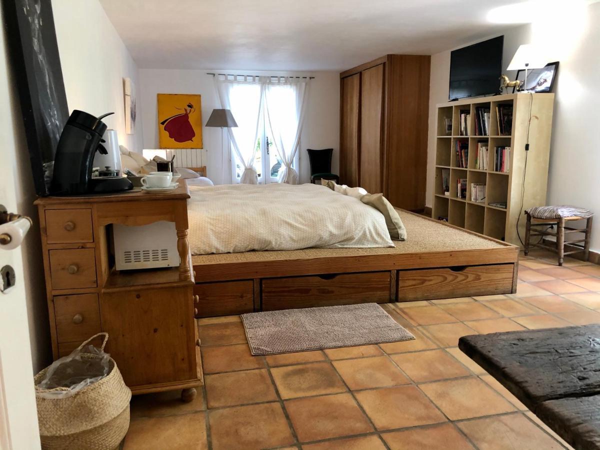 Mas Du Pont De Laute Villa Le Cailar Eksteriør bilde