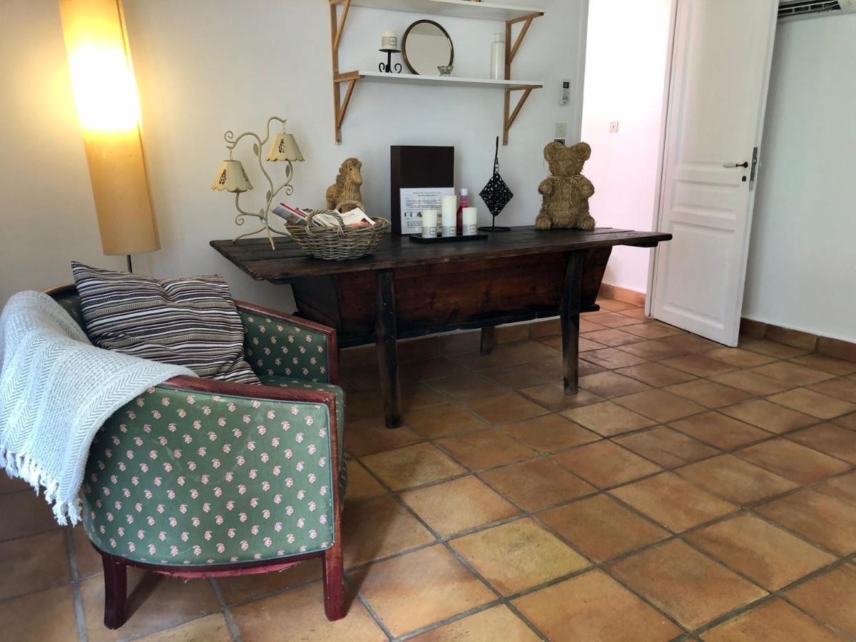 Mas Du Pont De Laute Villa Le Cailar Eksteriør bilde