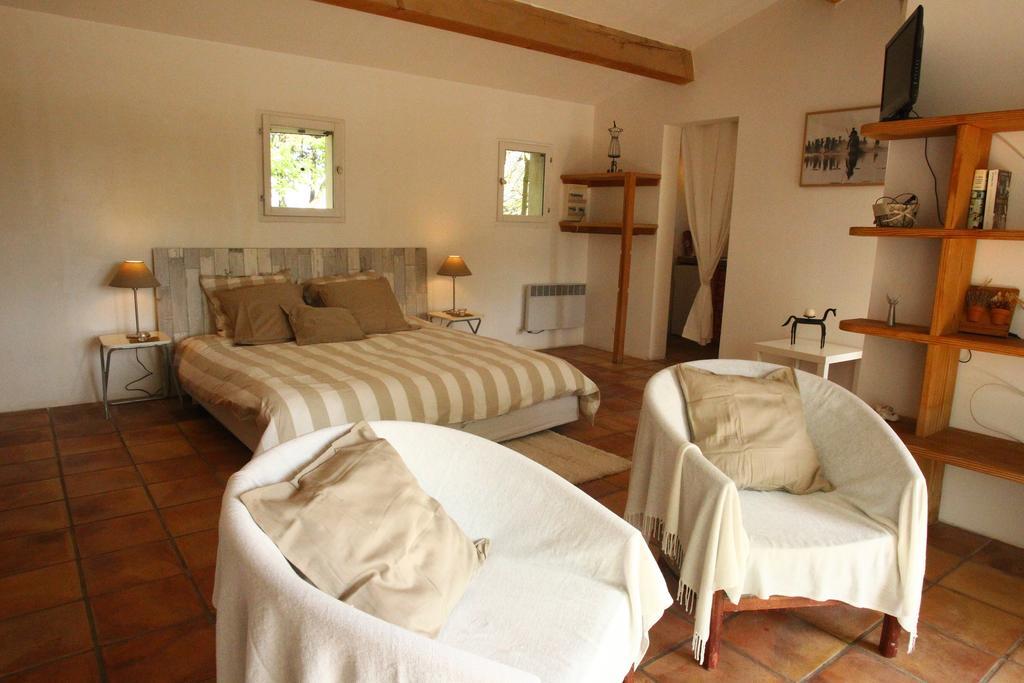 Mas Du Pont De Laute Villa Le Cailar Eksteriør bilde